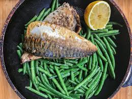 Peste la cuptor la cuptor cu fasole verde cu samntana si usturoi