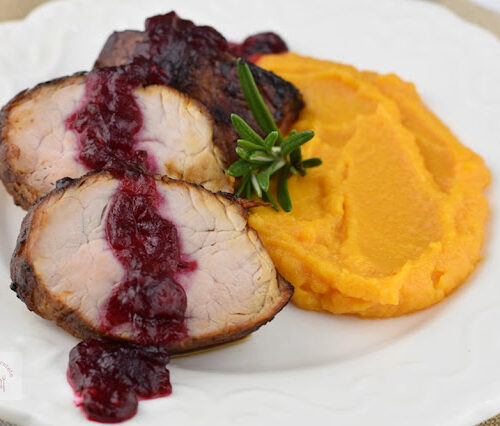 Carne de porc la cuptor cu piure de linte roșie și usturoi