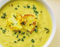 Supa crema de conopida cu migdale