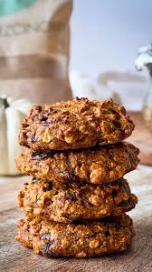 Biscuiți de casă cu semințe de dovleac și stafide