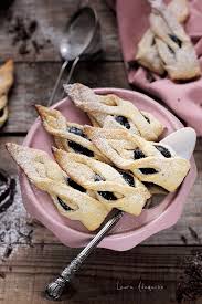 Cornulețe cu ciocolata neagra