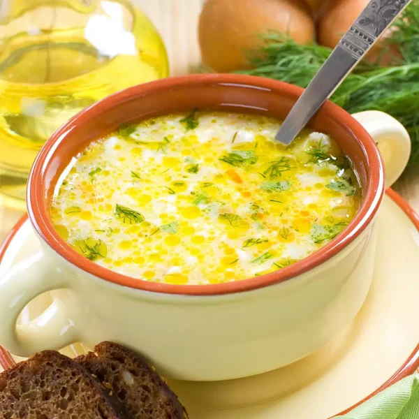 Ciorbă țărănească cu smântână